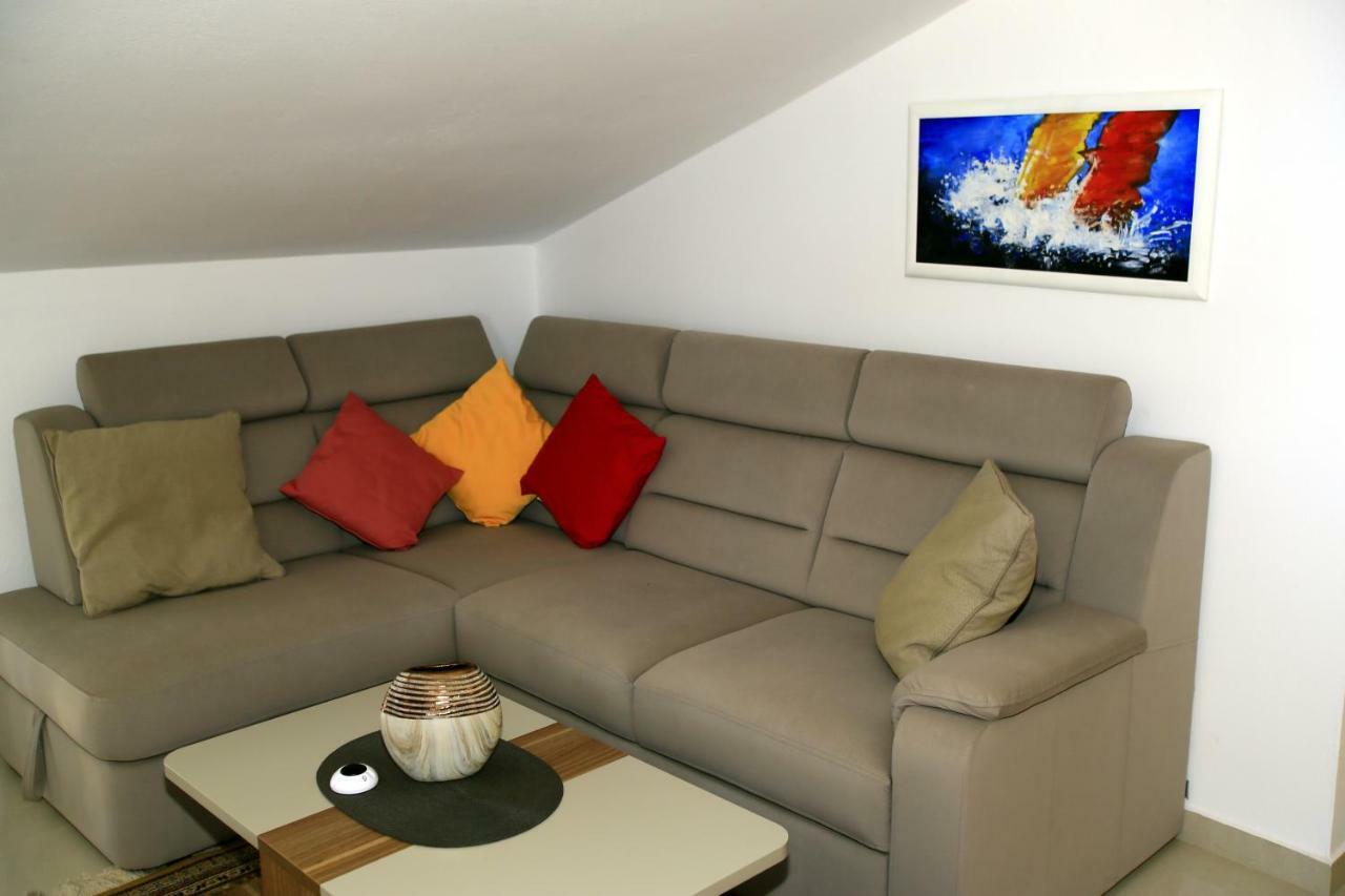 Apartment Panorama ポレッチ エクステリア 写真