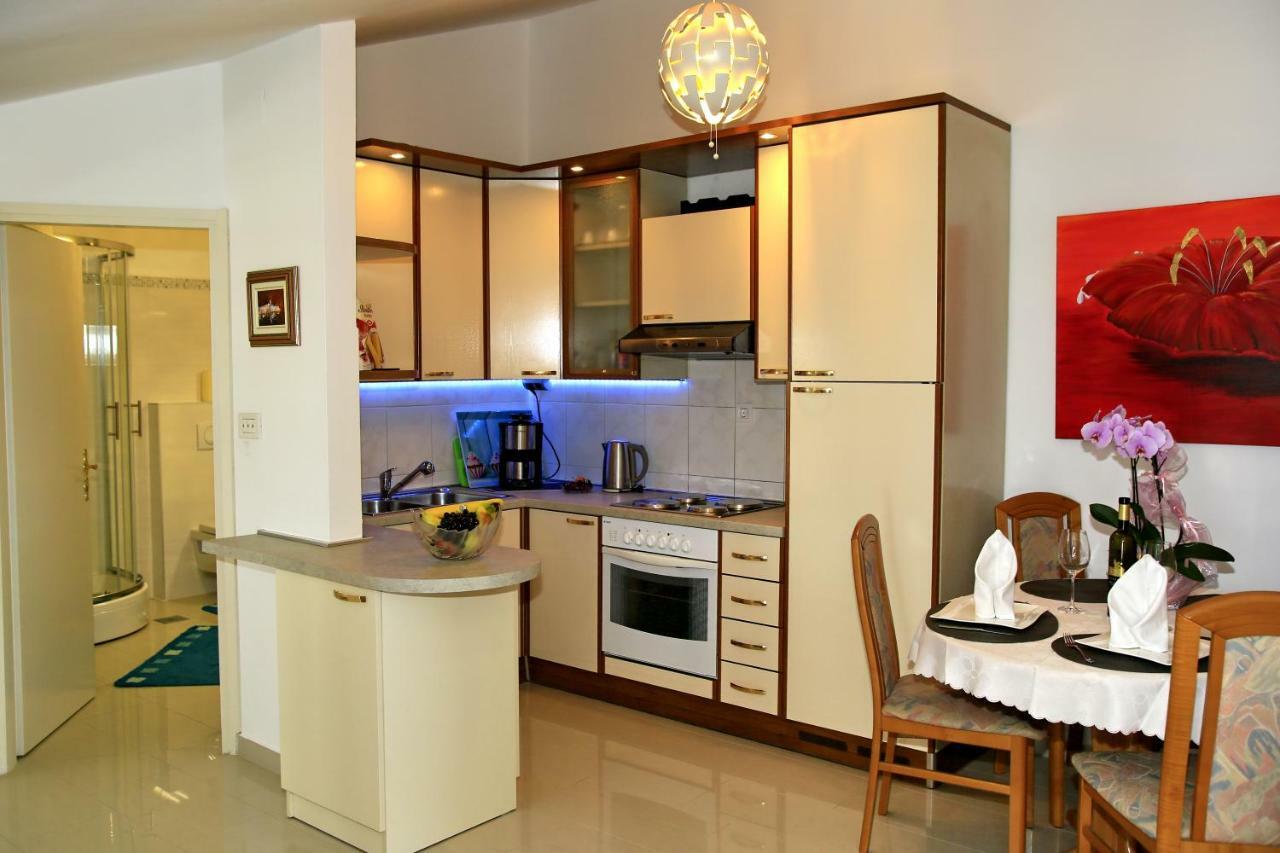 Apartment Panorama ポレッチ エクステリア 写真